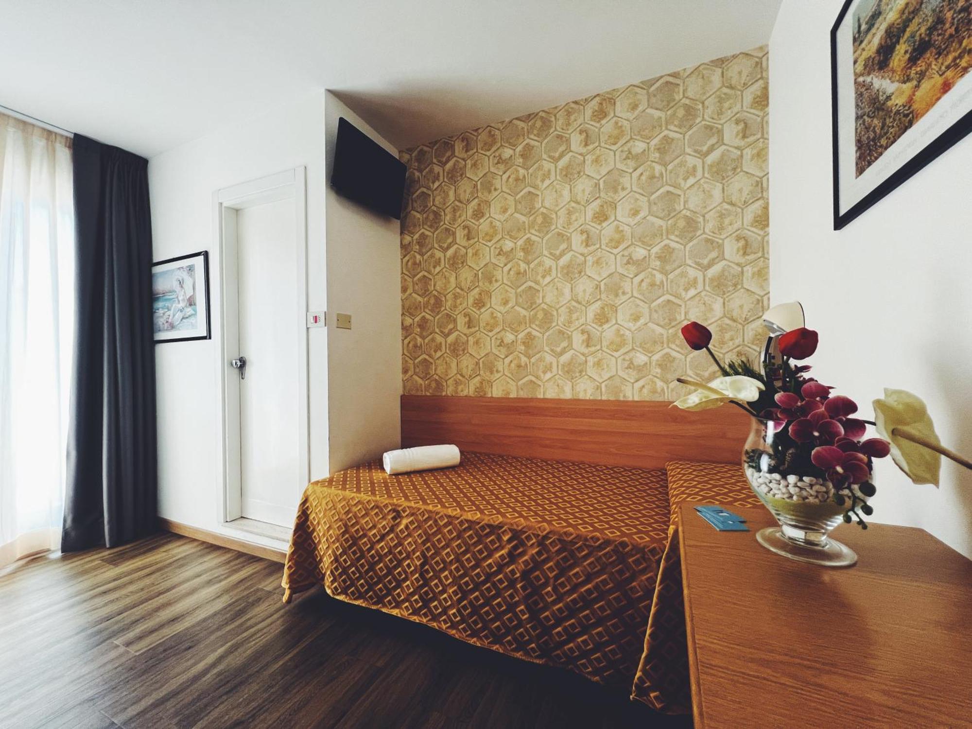 Hotel Ramona Rimini Exterior photo